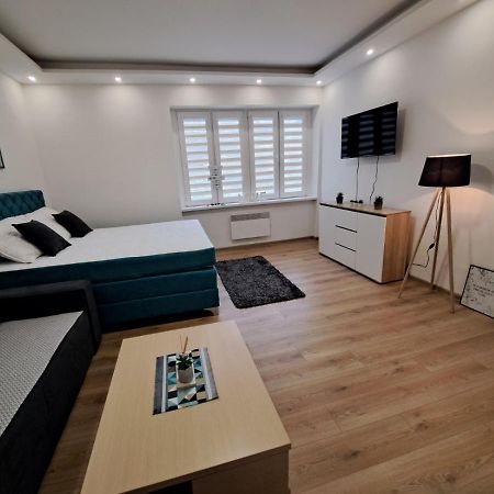 Apartman Andrea SJJ Extérieur photo