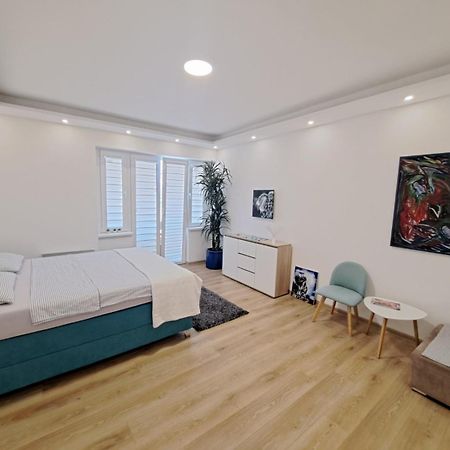 Apartman Andrea SJJ Extérieur photo
