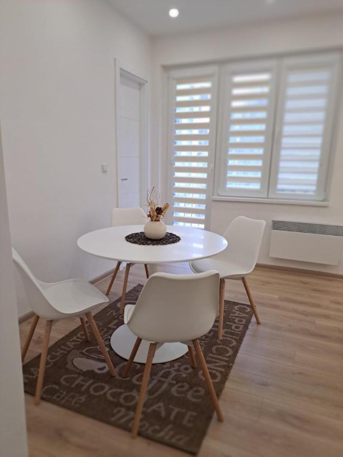 Apartman Andrea SJJ Extérieur photo