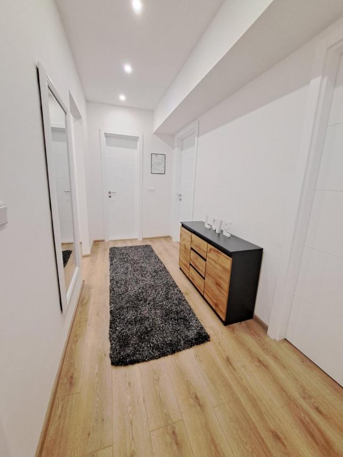 Apartman Andrea SJJ Extérieur photo