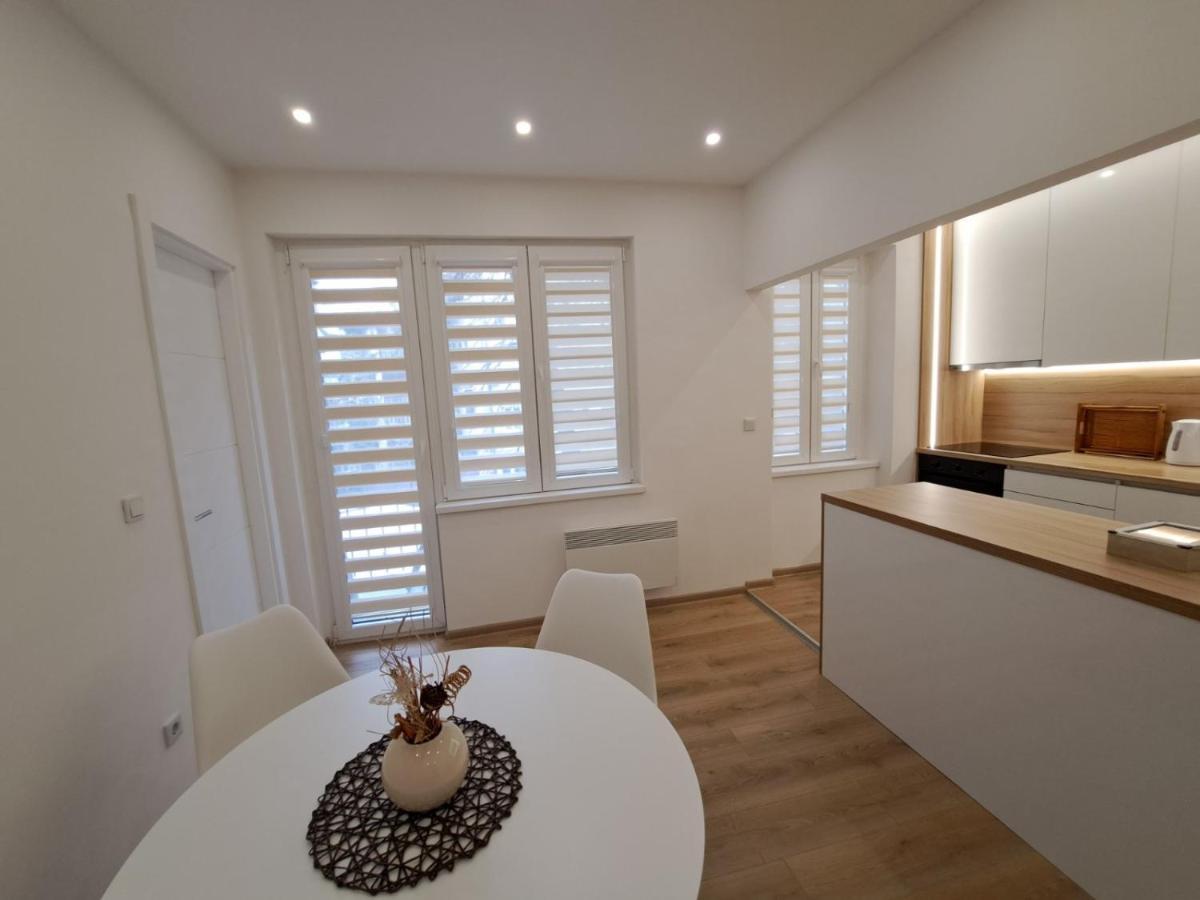 Apartman Andrea SJJ Extérieur photo