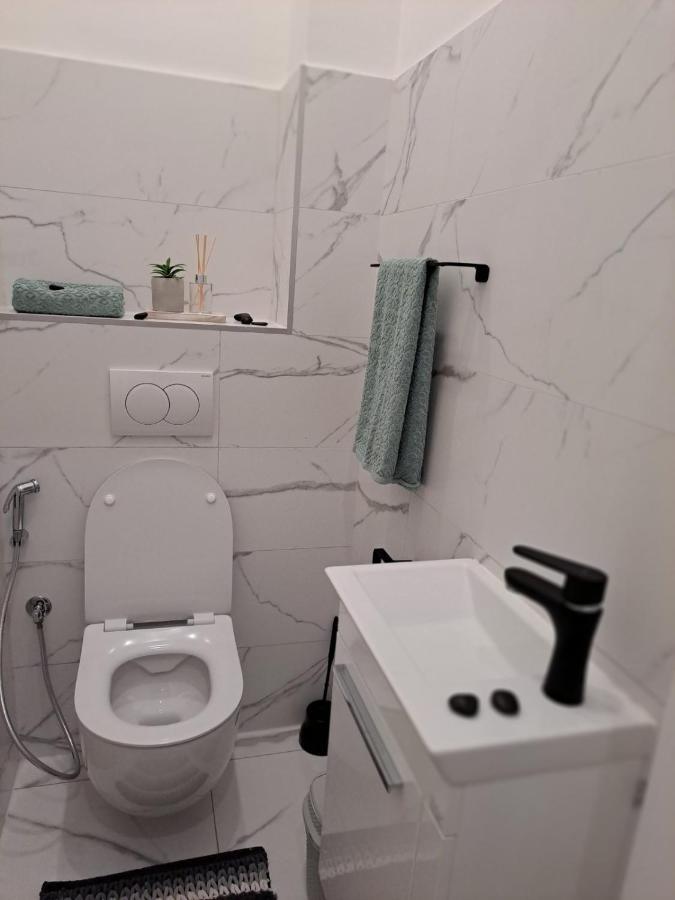 Apartman Andrea SJJ Extérieur photo